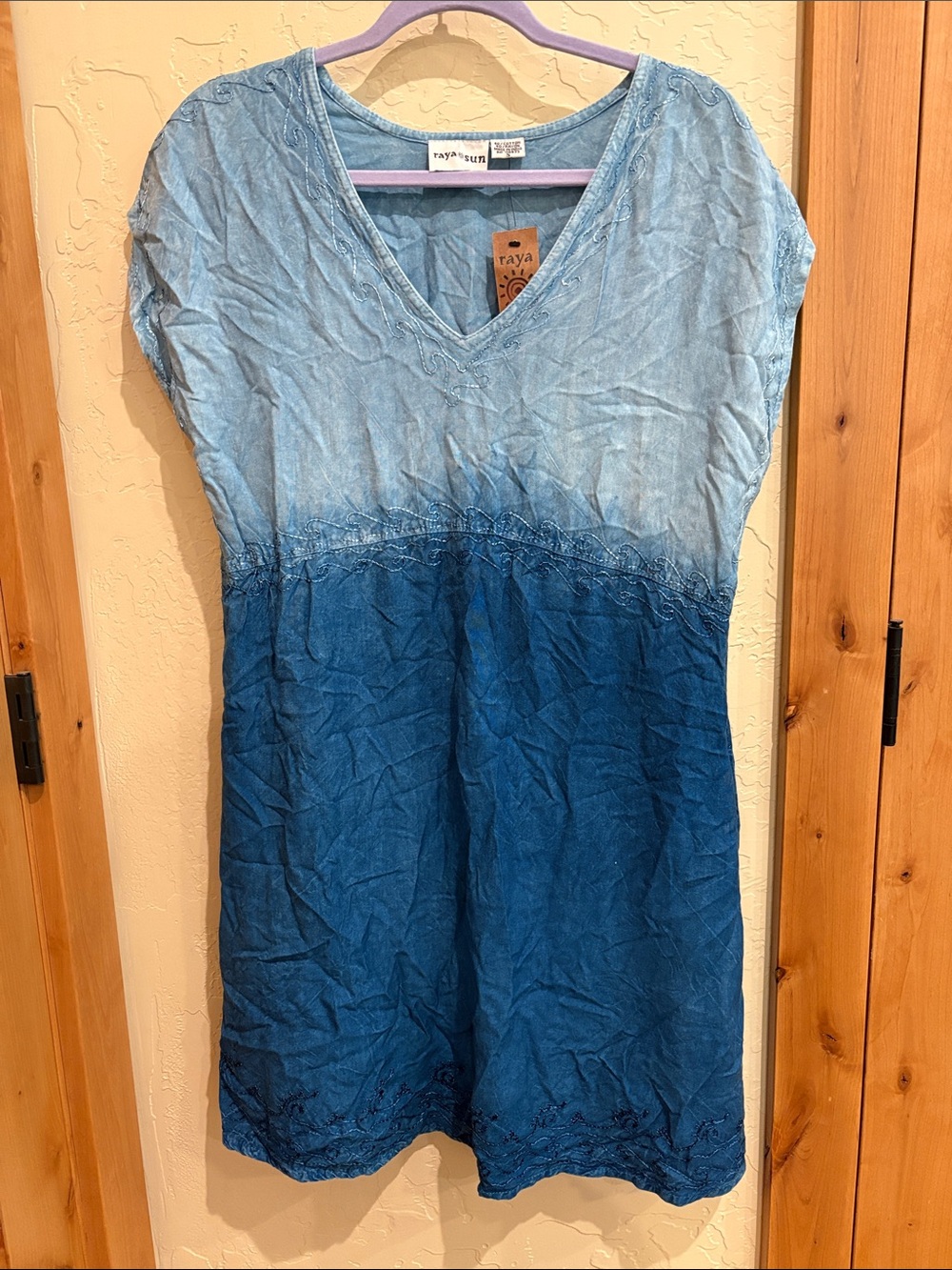 raya sun Two-Tone Blue V-Neck Ombre Dress
